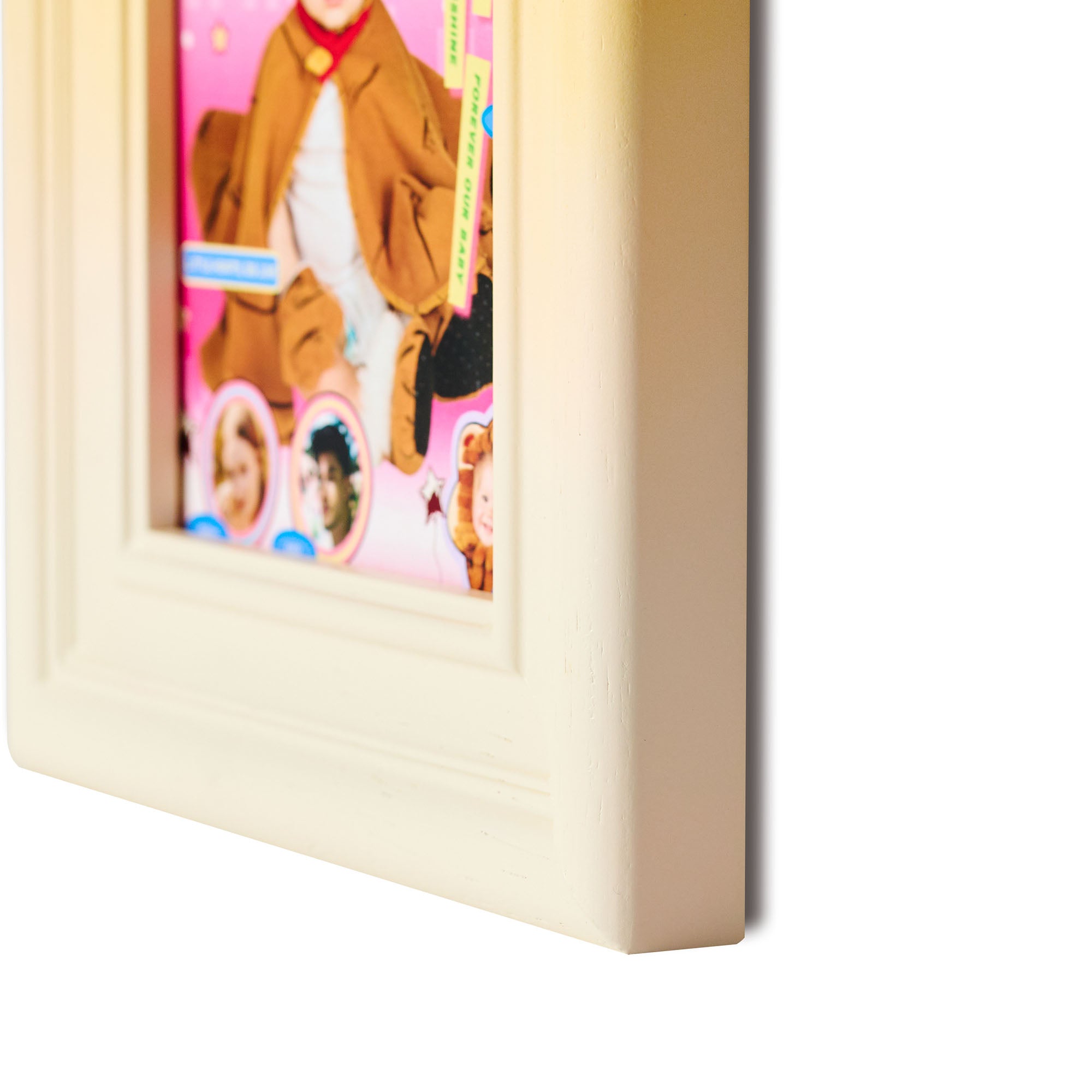 Family and child A - Yellow lines